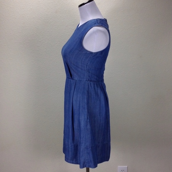 Gap Chambray Sleeveless V-Neck A-Line Denim Dress - Picture 9 of 15